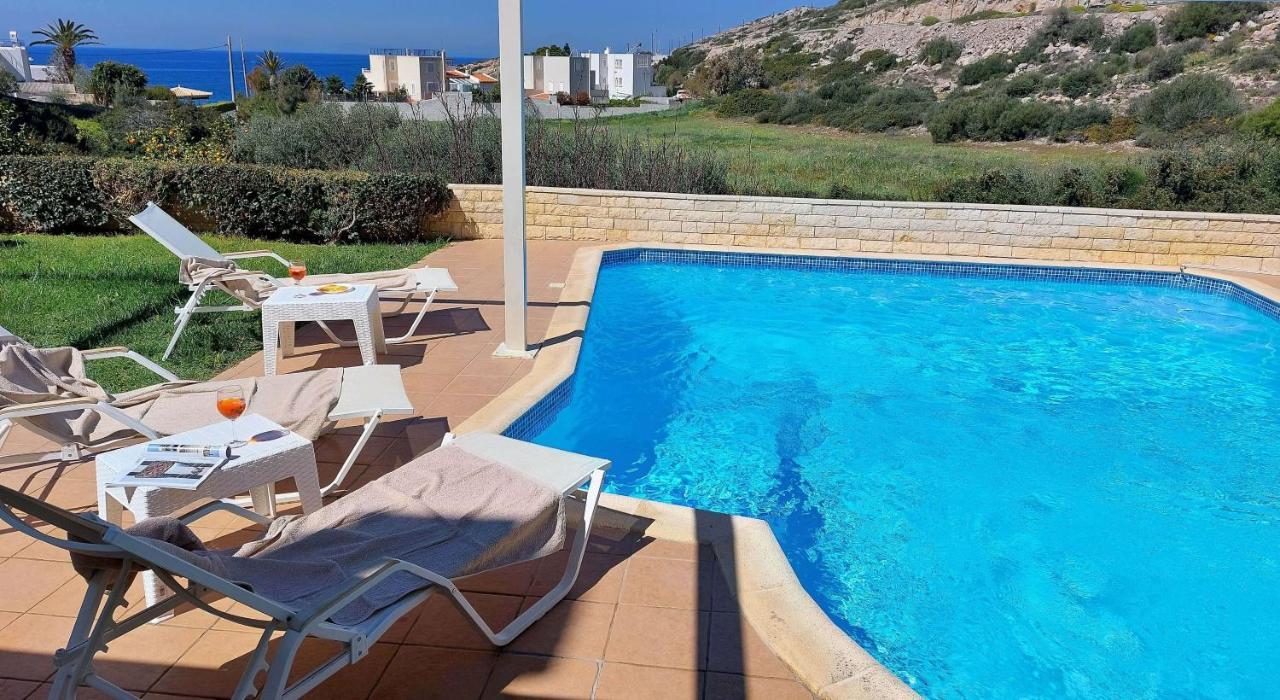 Holiday Villa Sunjoy Close To The Beach Sounion Exterior photo