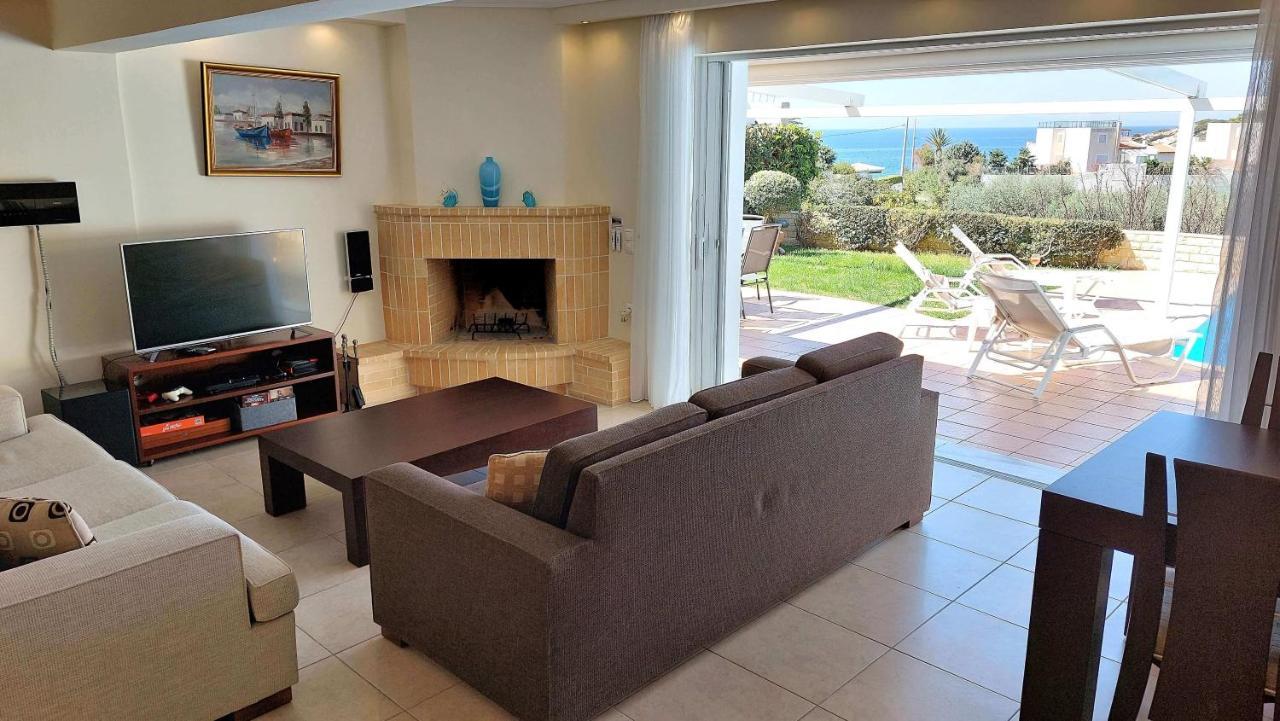 Holiday Villa Sunjoy Close To The Beach Sounion Exterior photo